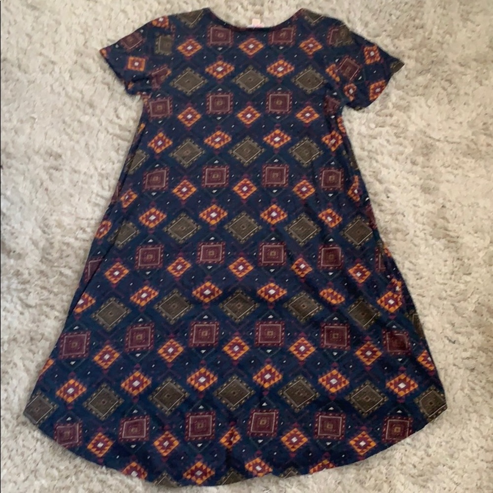 Patterned Dress - Picture 2 of 4